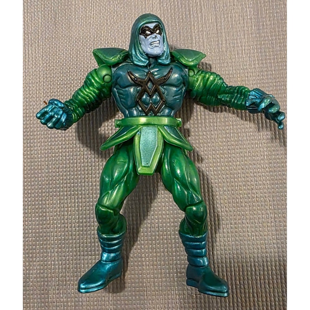 1998 ToyBiz Silver Surfer Series 3 Cosmic Racers Ronan the Accuser
